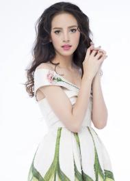 ณัฏฐณิชา ดังวัธนาวณิชย์